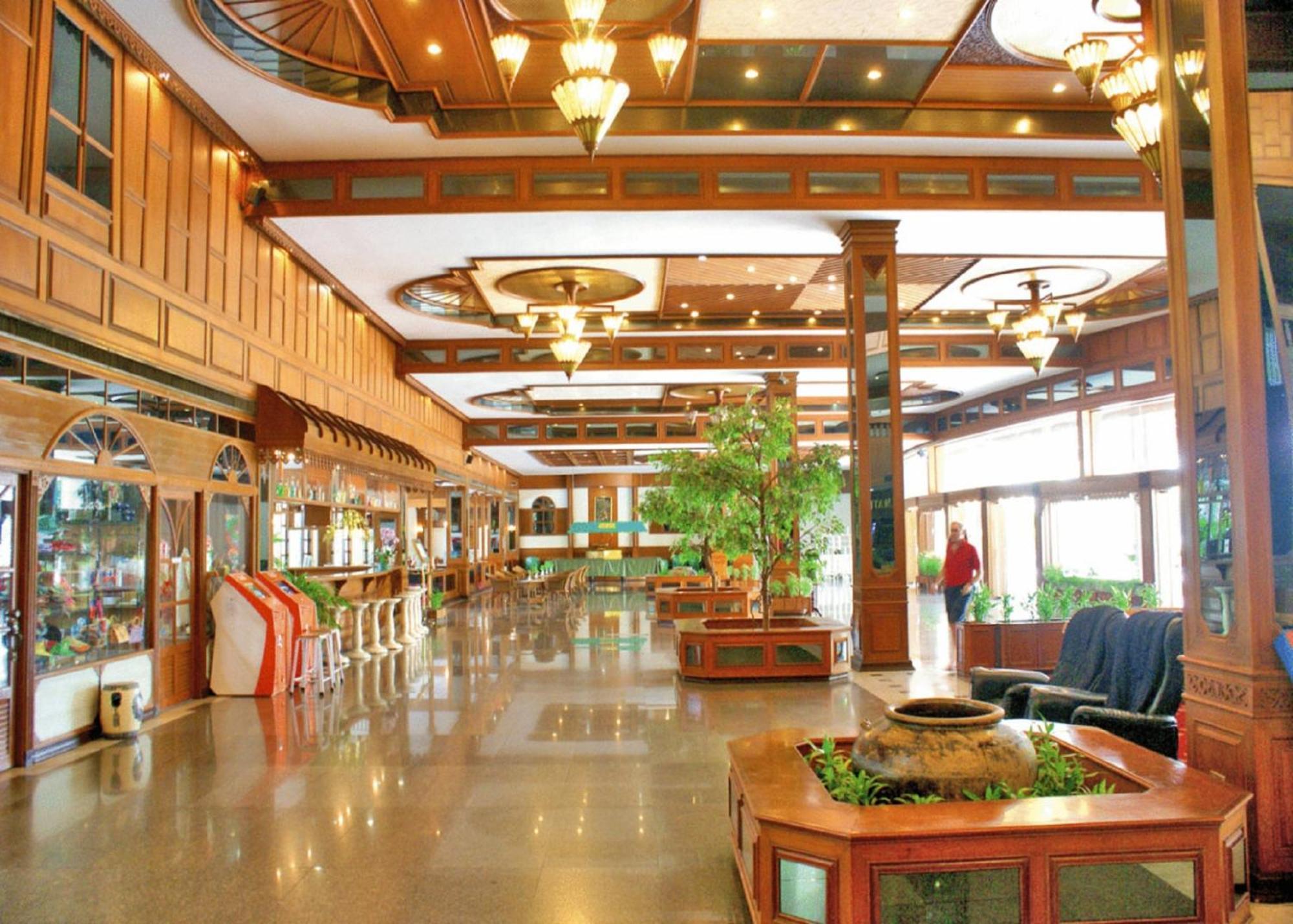 Royal Twins Palace Hotel Pattaya Luaran gambar