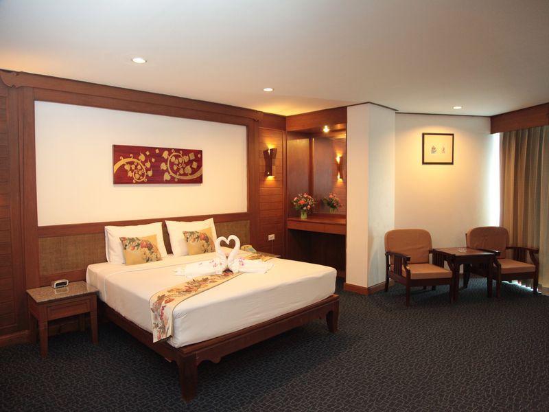 Royal Twins Palace Hotel Pattaya Luaran gambar
