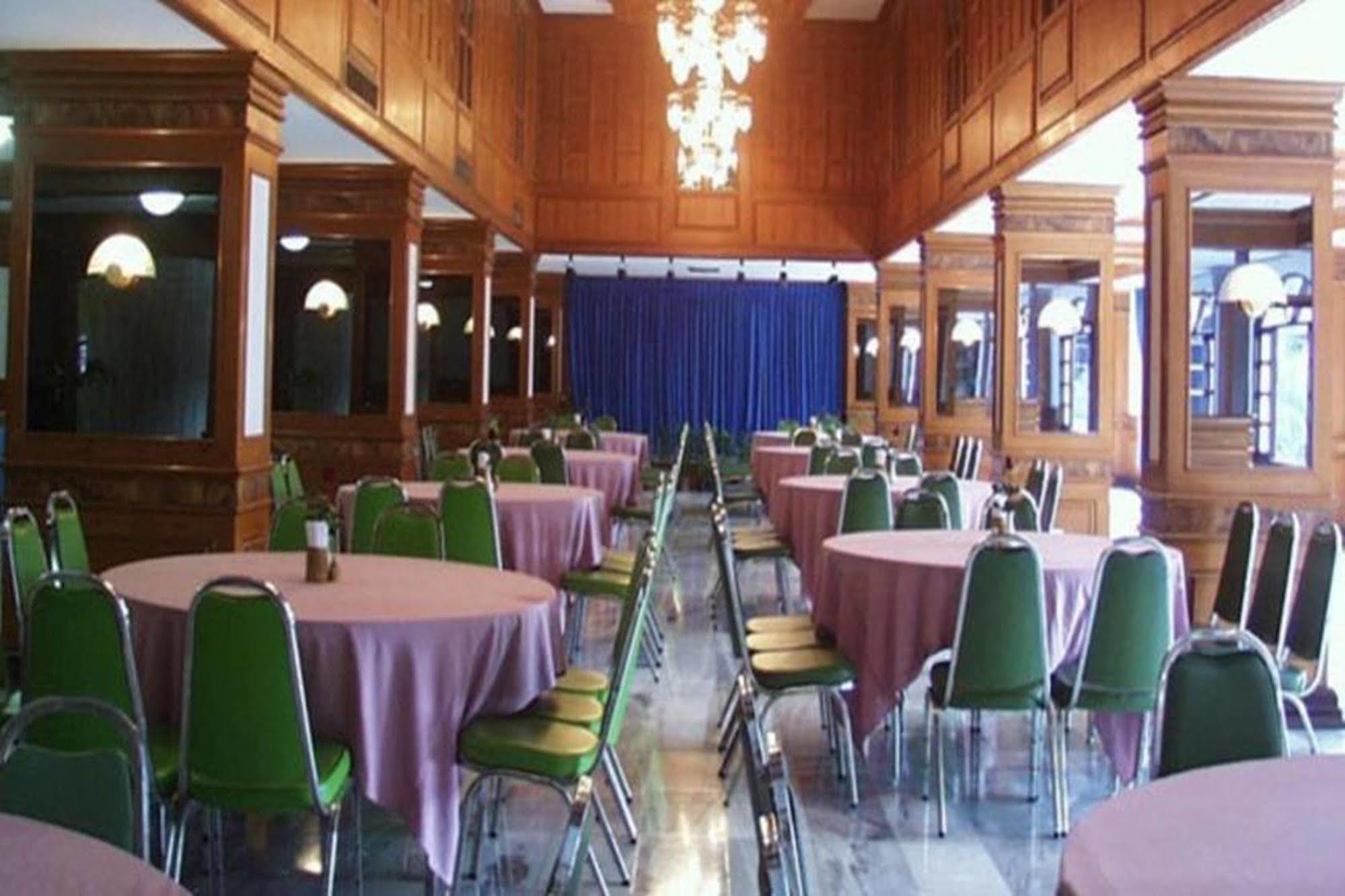 Royal Twins Palace Hotel Pattaya Luaran gambar