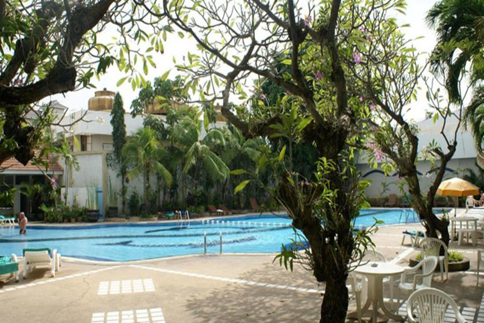 Royal Twins Palace Hotel Pattaya Luaran gambar